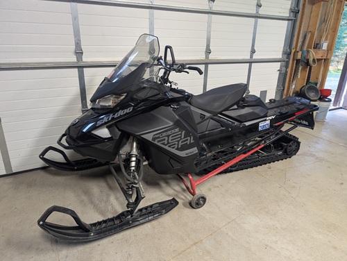 Ski-Doo Backcountry 850 etec 